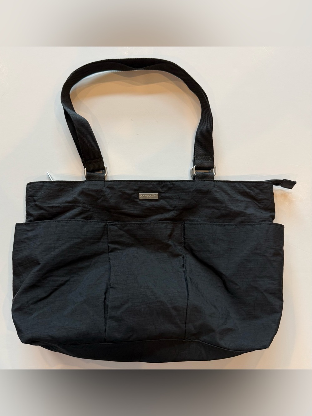 Baggallini Black Double Handle Shoulder Bag Tote Purse Zip Close Pockets Nylon